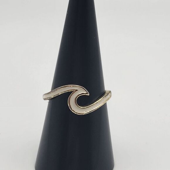 Pura Vida Gold Tone & White Enamel Wave Ring (8) - Picture 1 of 8